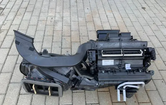 Audi Q7 4M Interior heater climate box assembly 4M1820001L 4M1820021A 4M1820024B