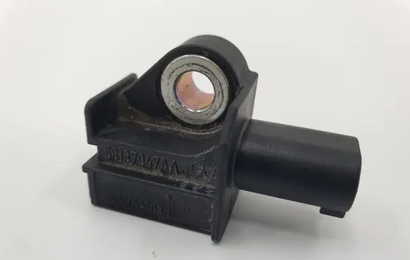 Chrysler Town u0026 Country V Airbag deployment crash/impact sensor 68137947AA