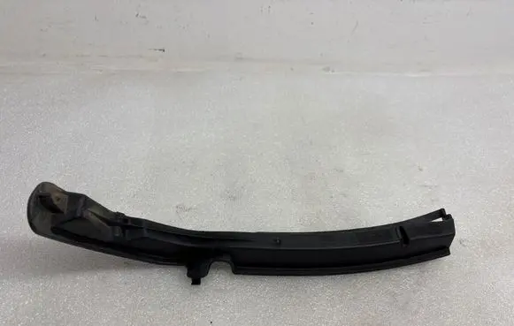 Volkswagen PASSAT B6 Front bumper mounting bracket 3C0807177