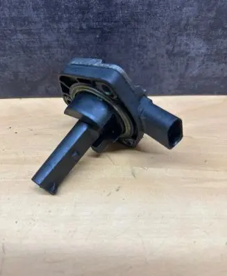 Volkswagen Touran I Oil level sensor 1J0907660C 6PR00807903