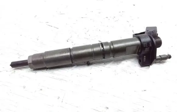 Mercedes-Benz ML W164 Fuel injector A6420701187 0445116026