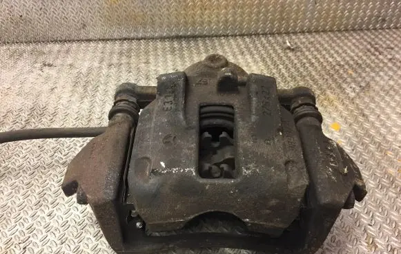 Mercedes-Benz A W169 Front brake caliper