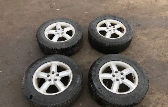 Hyundai Santa Fe R17 alloy rim 