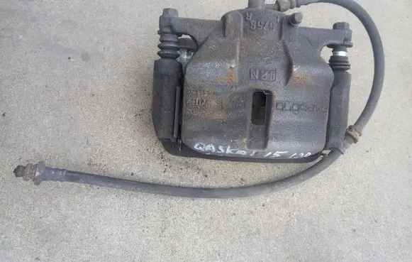 Nissan Qashqai Front brake caliper