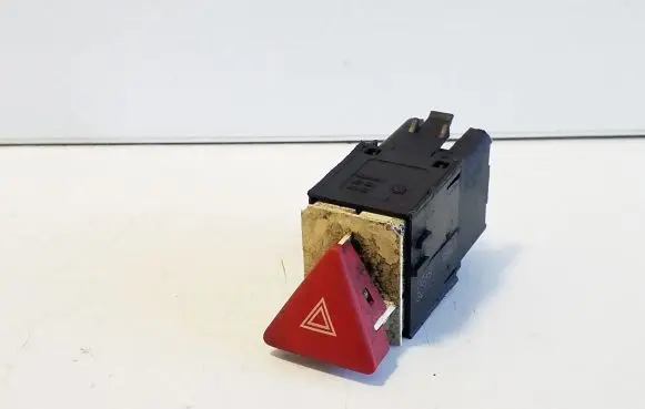 Volkswagen PASSAT B6 Hazard light switch 3C0953509