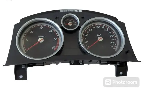 Opel Zafira B Speedometer (instrument cluster) 13267520 SW7655