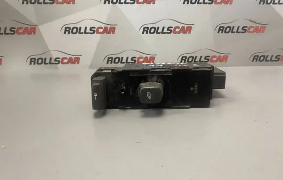 Volvo V70 Electric window control switch 8651328