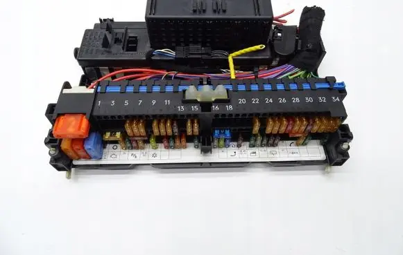 BMW X3 E83 Fuse box set 8364542