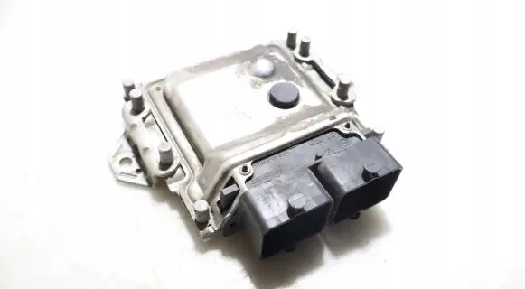 Suzuki Swift III Engine control unit/module ECU