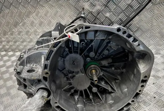 Renault Master IV Manual 5 speed gearbox 