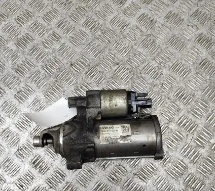 Audi A5 Starter motor 04L911021B