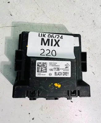 Opel Insignia B Parking PDC control unit/module 13521136