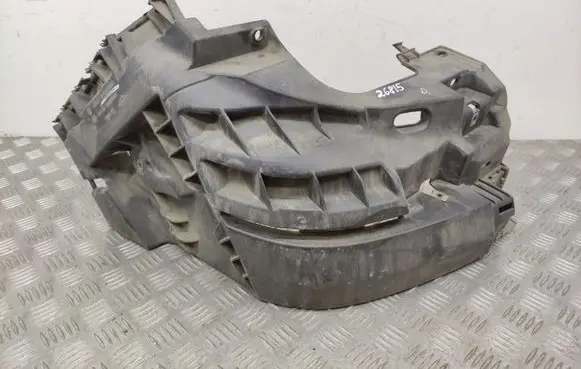 Opel Vivaro Front bumper mounting bracket 620340101R