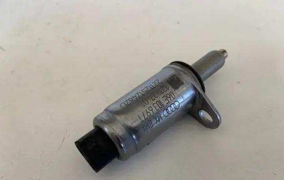 Audi Q5 SQ5 Camshaft position sensor 06E103697T