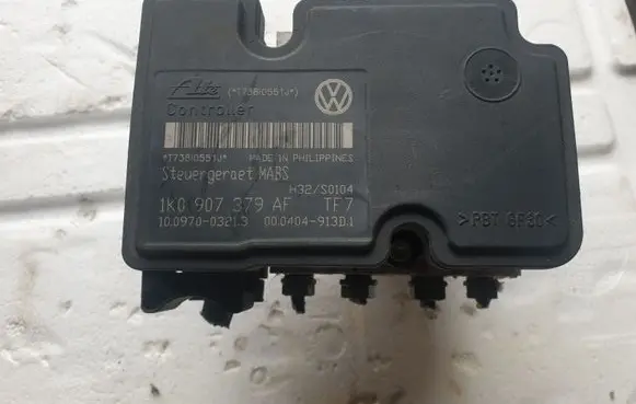 Volkswagen Caddy ABS Pump 1K0907379AF 1K0614117AC