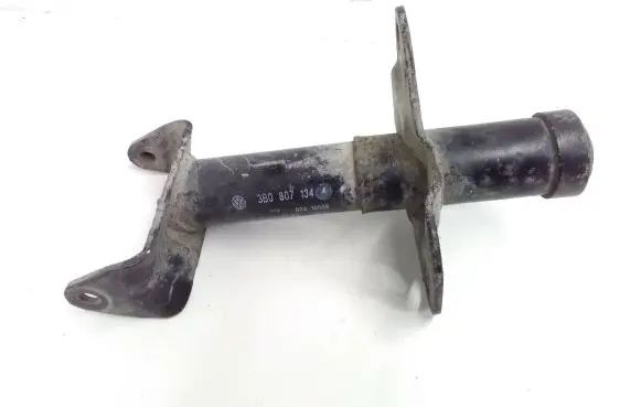 Volkswagen PASSAT B5 Front bumper shock/impact absorber 3B0807134A
