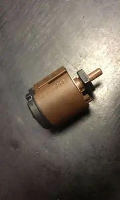 BMW 5 E39 Light switch 8363684 549392022