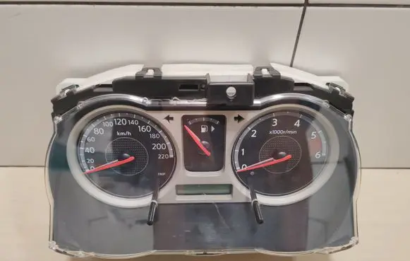 Nissan Note (E11) Speedometer (instrument cluster) 9U30D