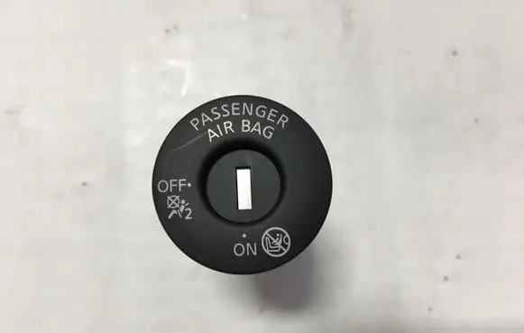 Infiniti Q50 Passenger airbag on/off switch 
