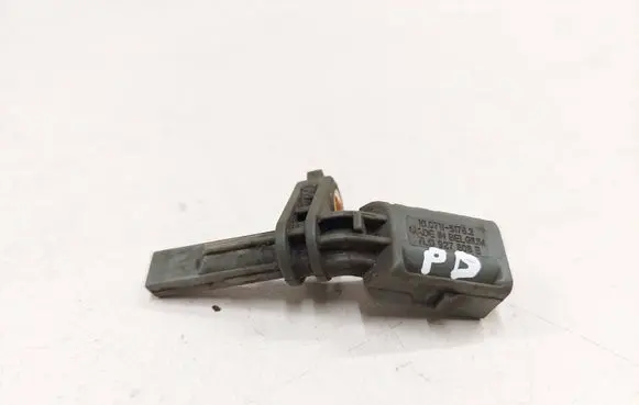 Volkswagen Touareg I ABS brake wheel speed sensor 7L0927808B
