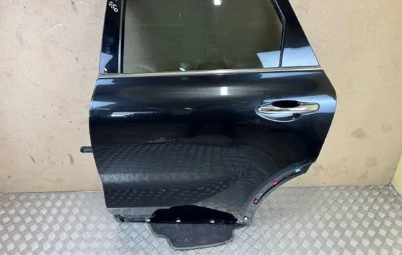 KIA Sorento Rear door 