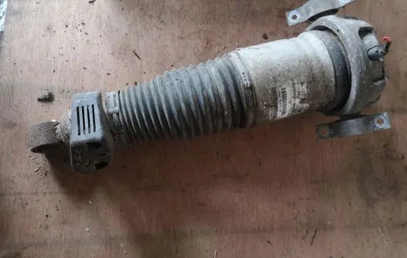 Volkswagen Touareg I Air suspension rear shock absorber 7L6512021AG