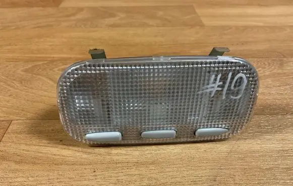 Peugeot 407 Rear seat light 
