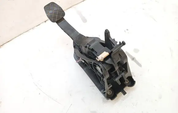 Seat Leon (5F) Clutch pedal 5Q1721059CL
