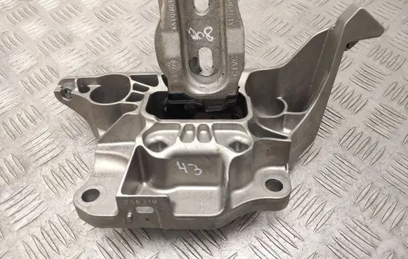 Peugeot 208 II Engine mount bracket 4A109760 4A109640