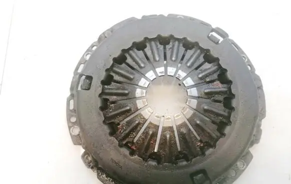 Toyota Avensis T220 Pressure plate 