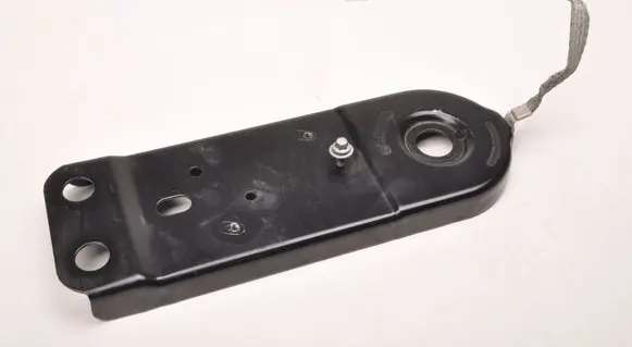 Volvo XC60 Engine mount bracket 
