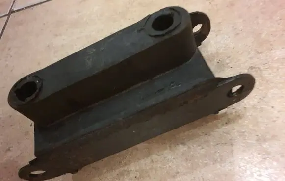 Moskvich 412 Gearbox mount 4121001050b