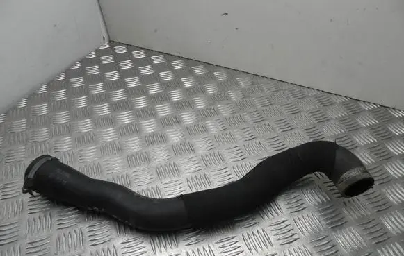 Ford Focus Air intake hose/pipe AV616K863HF VD17359