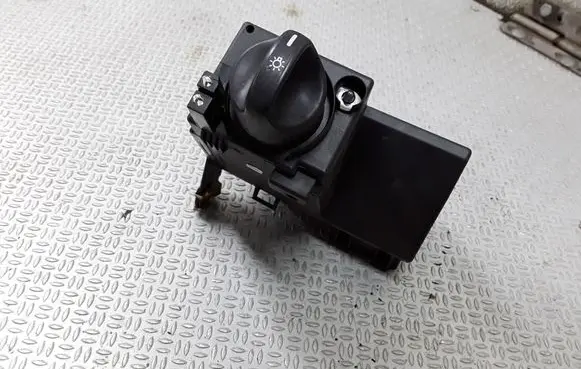 Mercedes-Benz E W210 Light switch 2105451404