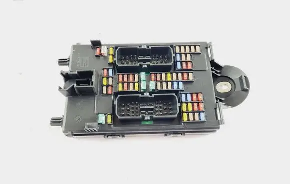 Volvo S90, V90 Fuse module 31346672 0246596 094643