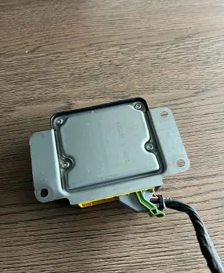 Land Rover Defender Airbag control unit/module N9D314E159AF 0214000187 06MAR2022