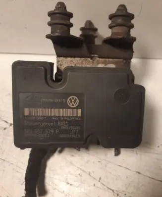 Skoda Octavia Mk2 (1Z) ABS Pump 1K0907379P 10U5B12K61 10097003153