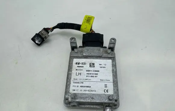 KIA Sorento Blind spot module 95811C5000