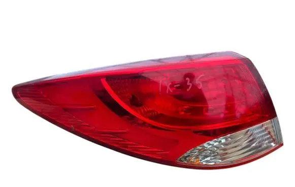 Hyundai ix35 Rear/tail lights 924012y0