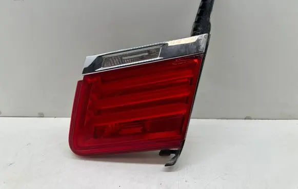 BMW 7 F01 F02 F03 F04 Tailgate rear/tail lights 7182206