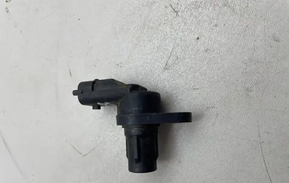 Hyundai Santa Fe Camshaft position sensor 39300-27400 68627 9670930004