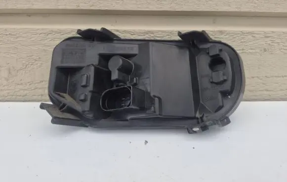 Audi A6 S6 C6 4F Tail light bulb cover holder 89393112