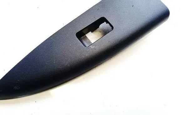 Nissan Note (E11) Front door window switch trim 809609U00A