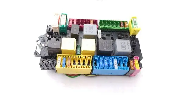Mercedes-Benz V Class W447 Fuse module A2469067100