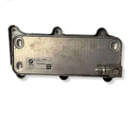 BMW 7 G11 G12 Engine oil radiator 7648914