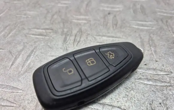 Ford Focus Ignition key/card 7S7T15K601ED
