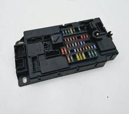 Mini One - Cooper Clubman R55 Fuse module 3451925