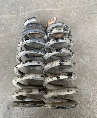 Suzuki Grand Vitara II Front coil spring