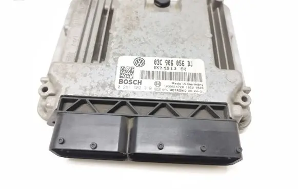 Volkswagen Golf Plus Engine control unit/module 03C906056DJ 0261S02310 1039S14728