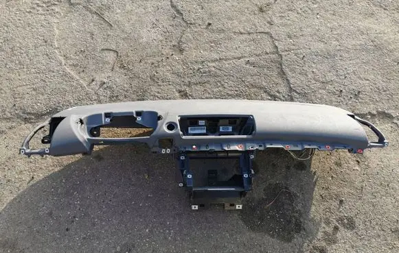 BMW 1 E81 E87 Dashboard